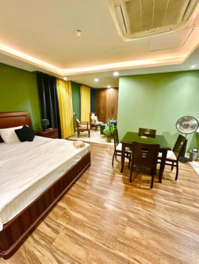 Gold crest mall , The executive studio by sukun